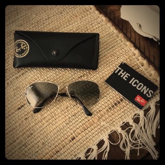 Ray Ban Aviator glasses - Picture 1 of 7